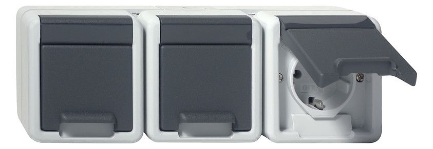 GIRA 478930 SCHUKO-Dreifachsteckdose waagerecht Klappdeckel WG AP IP44 Grau